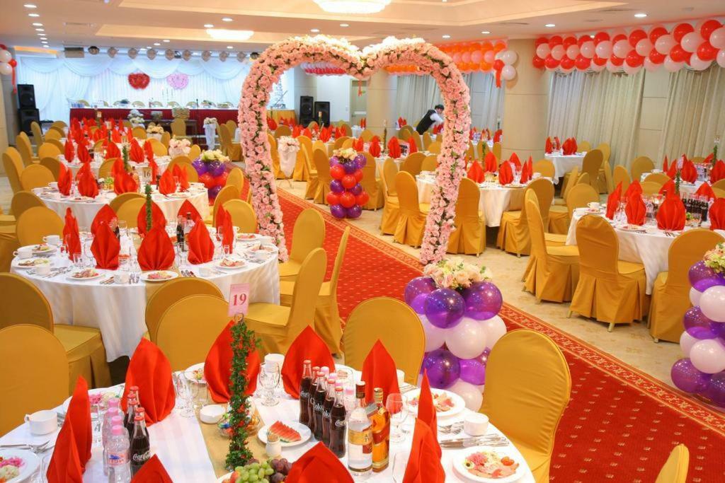 Sunjin Grand Hotel Улан-Батор Экстерьер фото